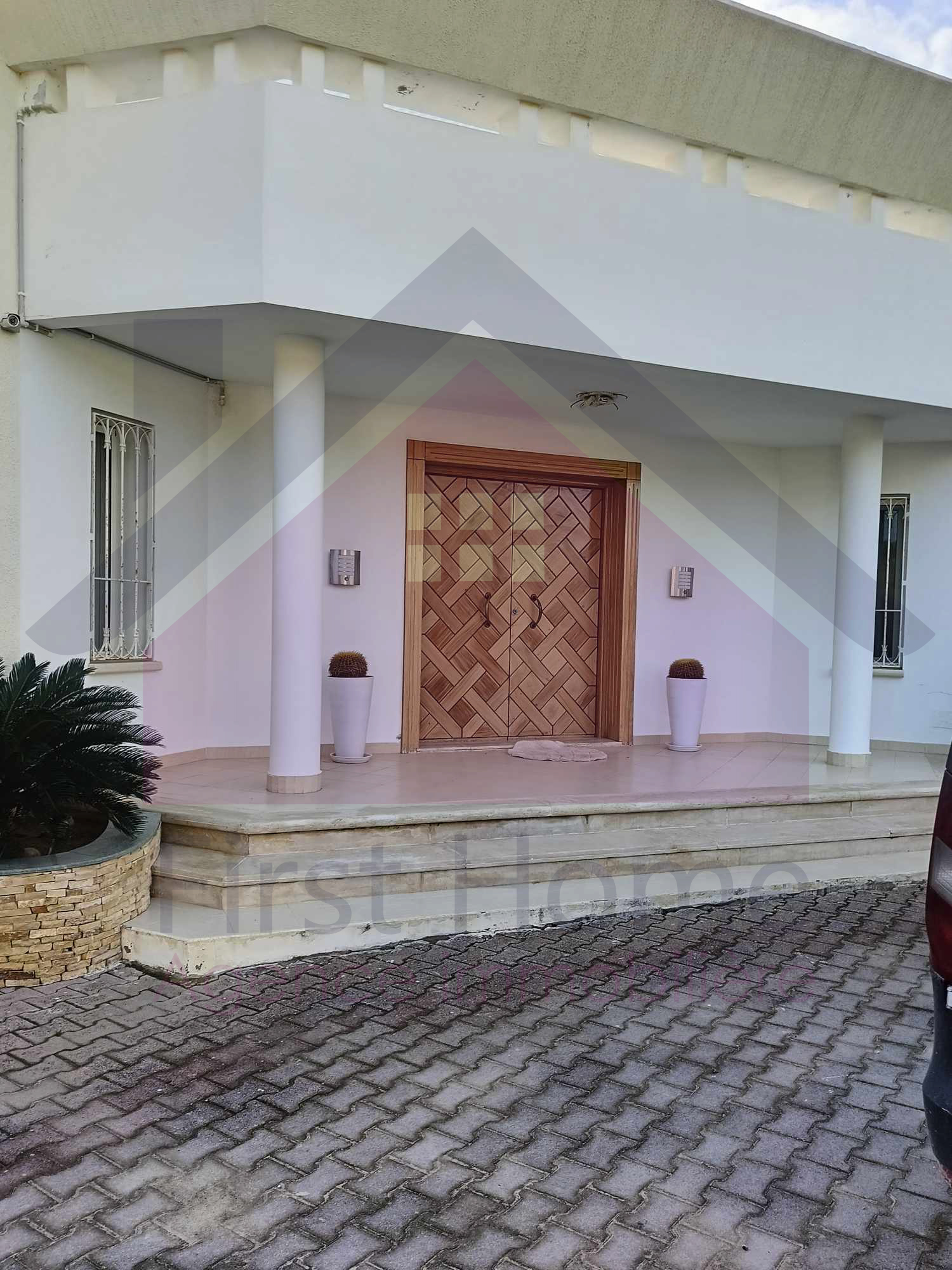 Oued Ellil Oued Ellil Vente Maisons Une villa  oued elil