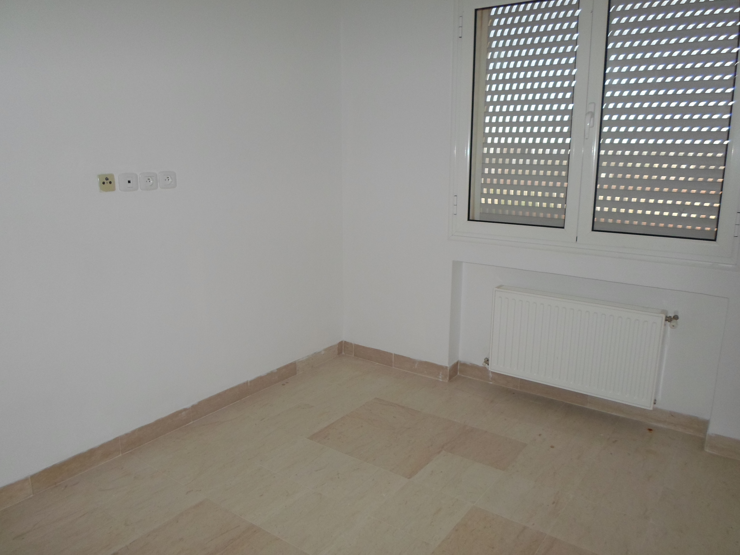 La Marsa Cite Mongi Slim Location Appart. 1 pice Superbe s1 moderne  bhar lazreg