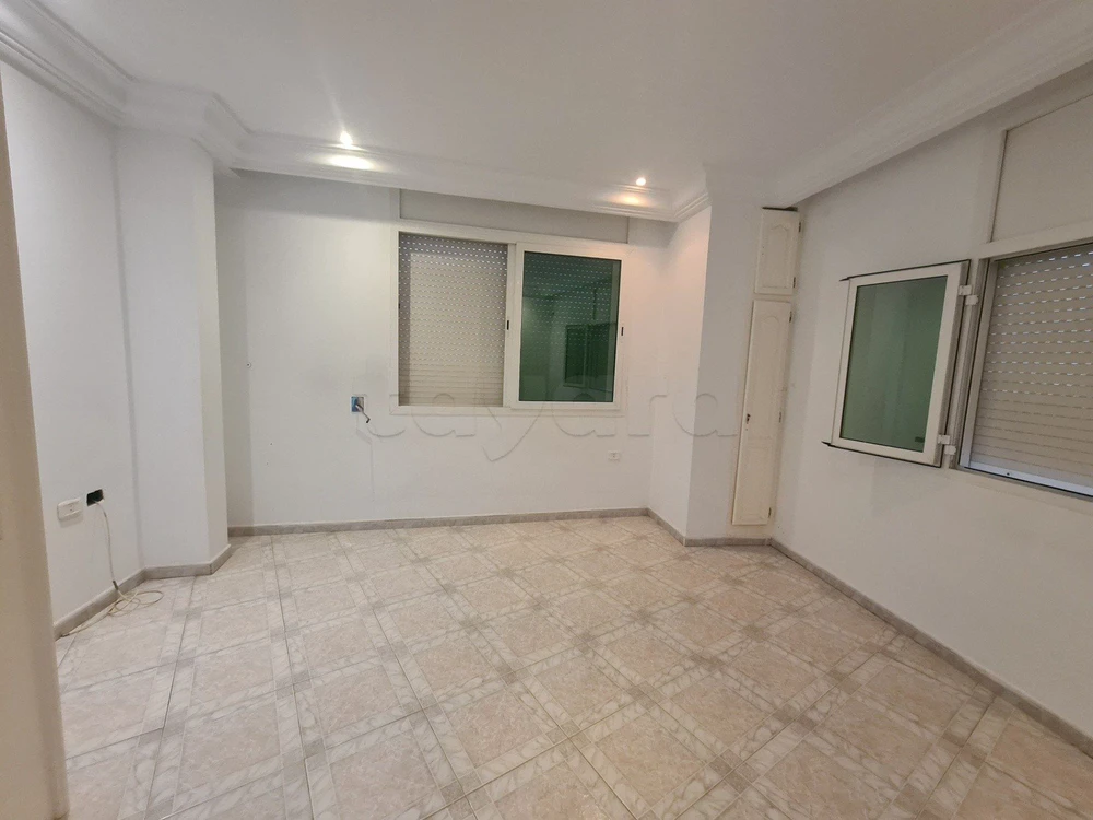 Ariana Ville Ariana Location Appart. 3 pices tage de villa  s3 1re tage ariana centre 850dt