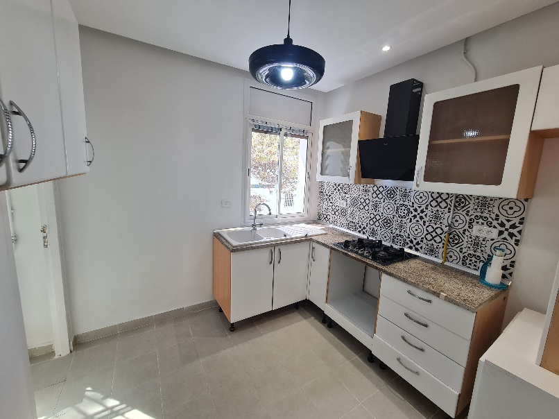 El Menzah El Manar 1 Location Appart. 2 pices Coquette appartement meubl